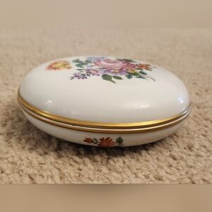 VTG AUGARTEN Deckeldose Trinket Box Multicolor Floral Gold Rim READ